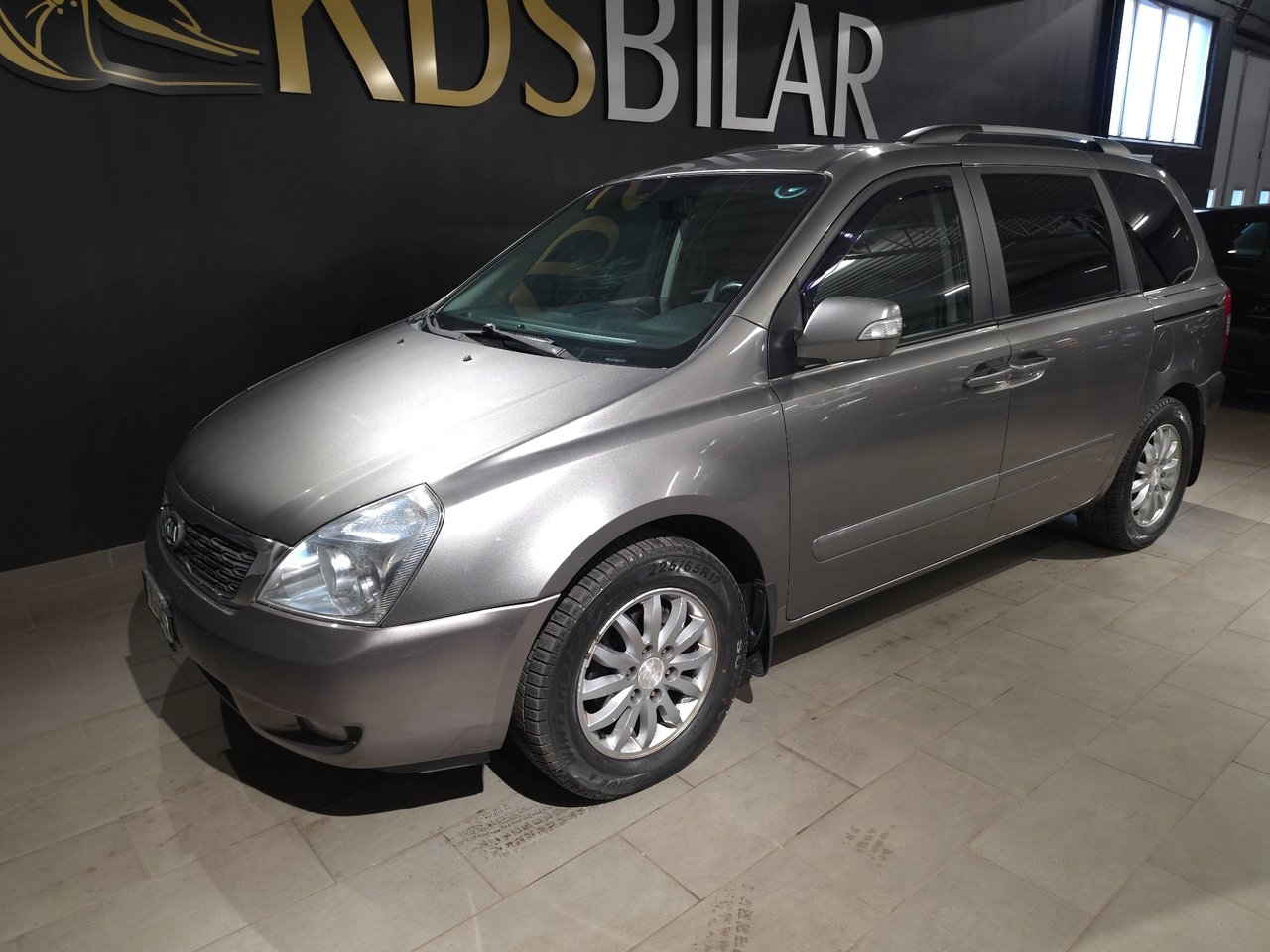 Kia Carnival 2011, bild 2/10