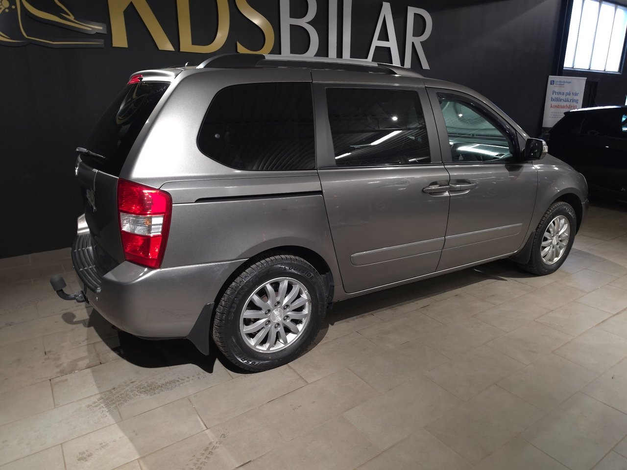 Kia Carnival 2011, bild 5/10