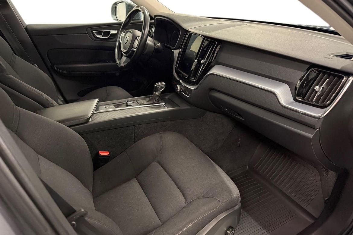 Volvo XC60 D4 AWD Momentum SE 2019, bild 7/10