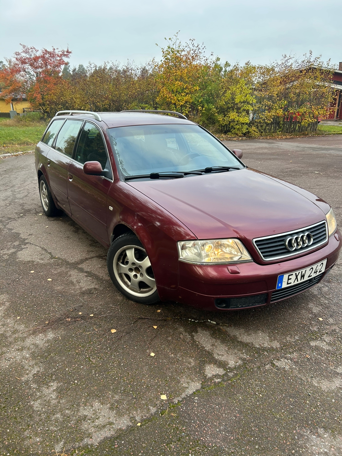 Audi A6 Avant 2.4 V6 Manuell 1999, bild 2/10