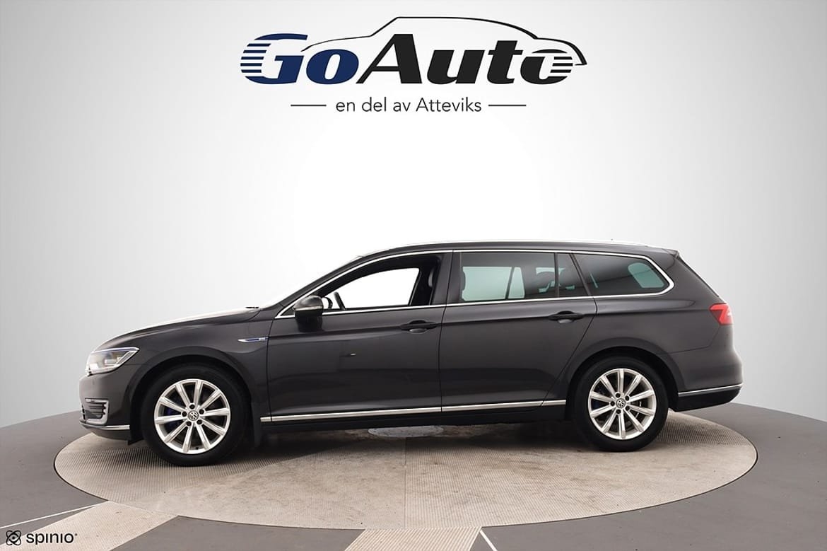 Volkswagen Passat GTE 2018, bild 6/7