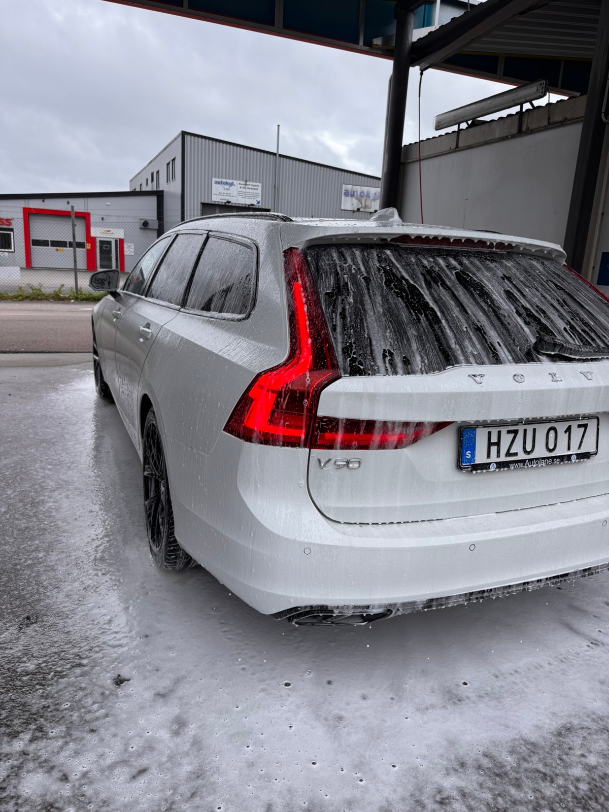 Volvo V90 D3 AWD Geartronic 2018, bild 2/10