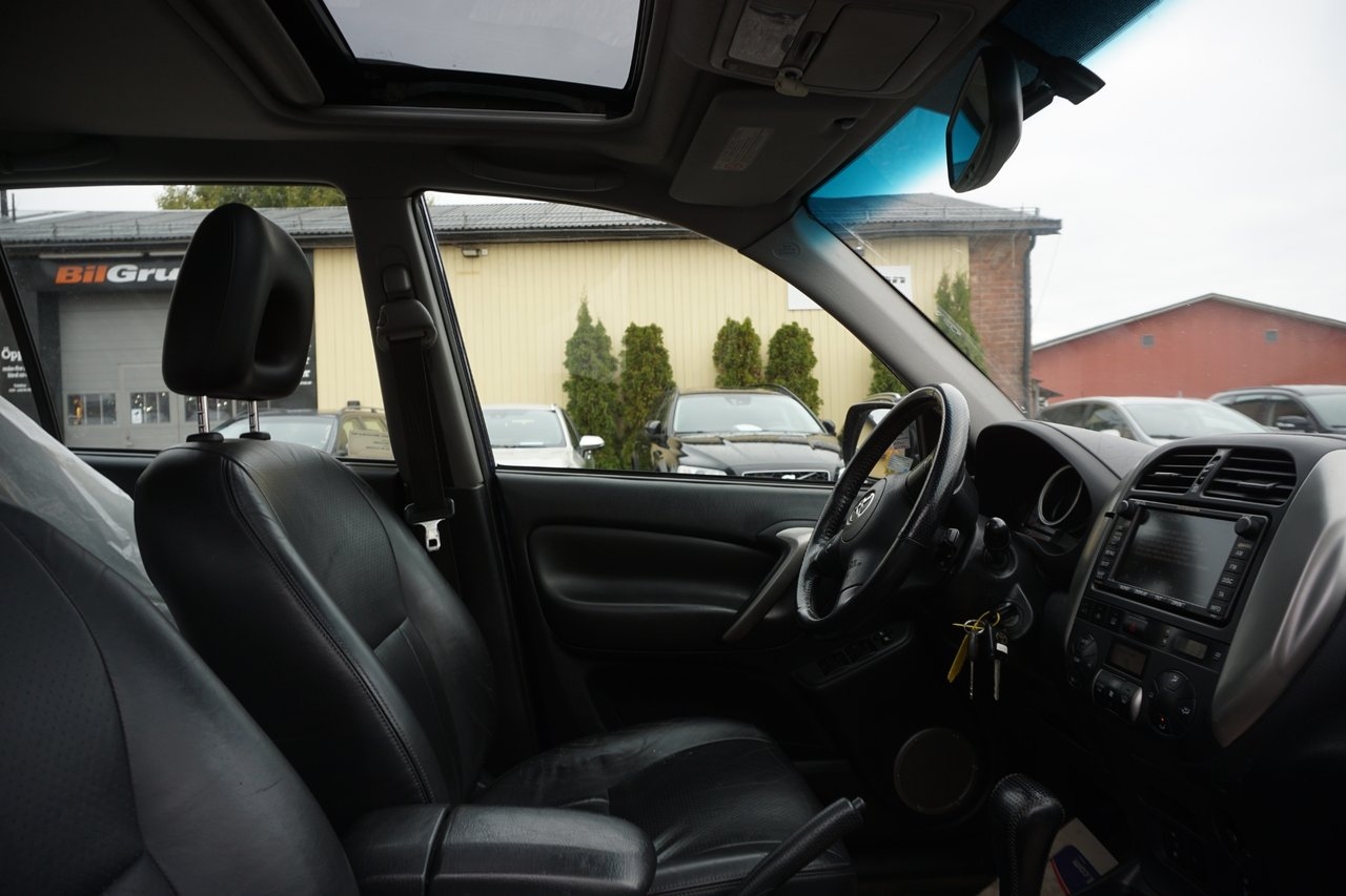 Toyota RAV4 2.0 2003, photo 7/8