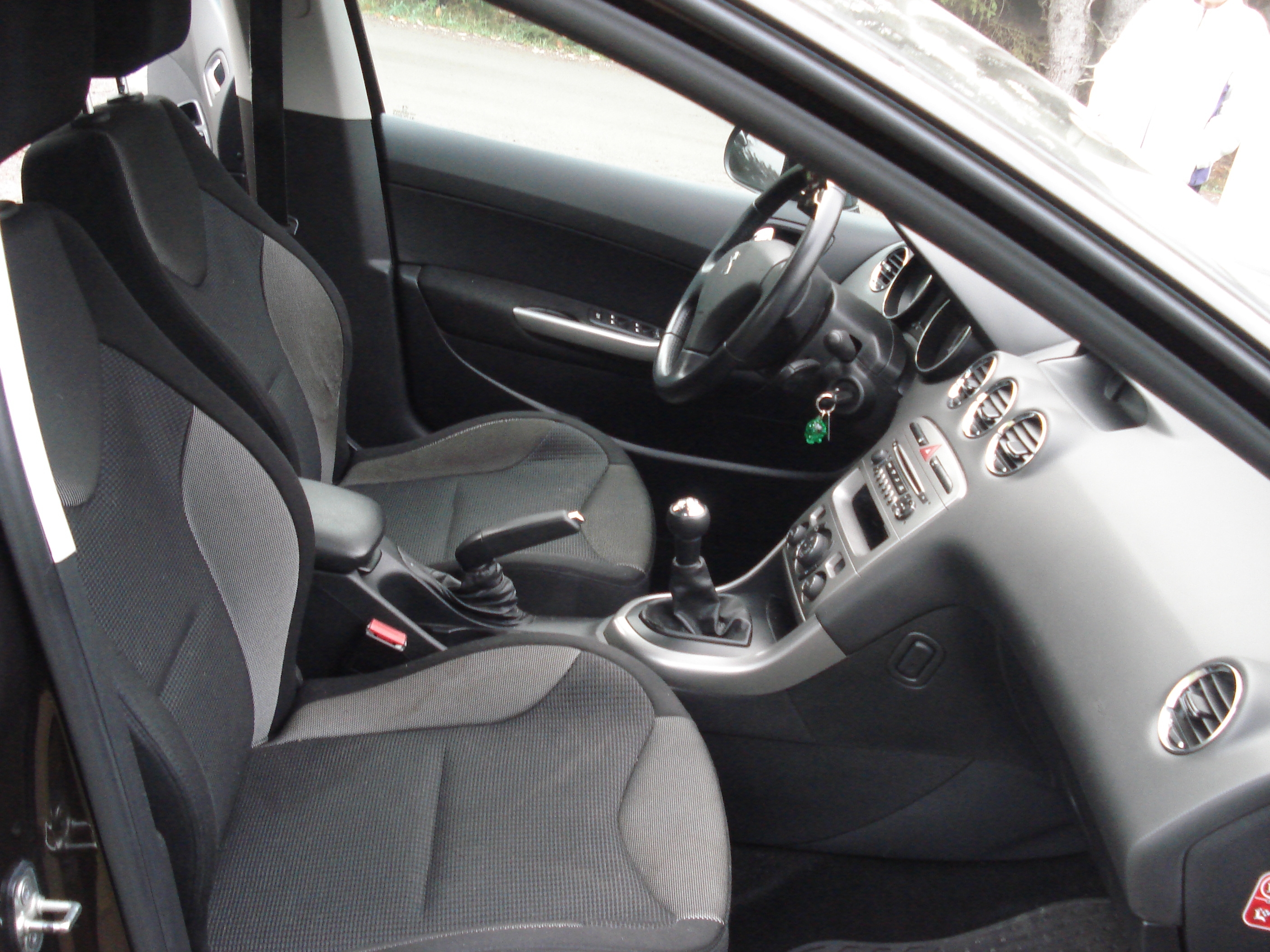 Peugeot 308 120 VTi 2012, bild 7/8