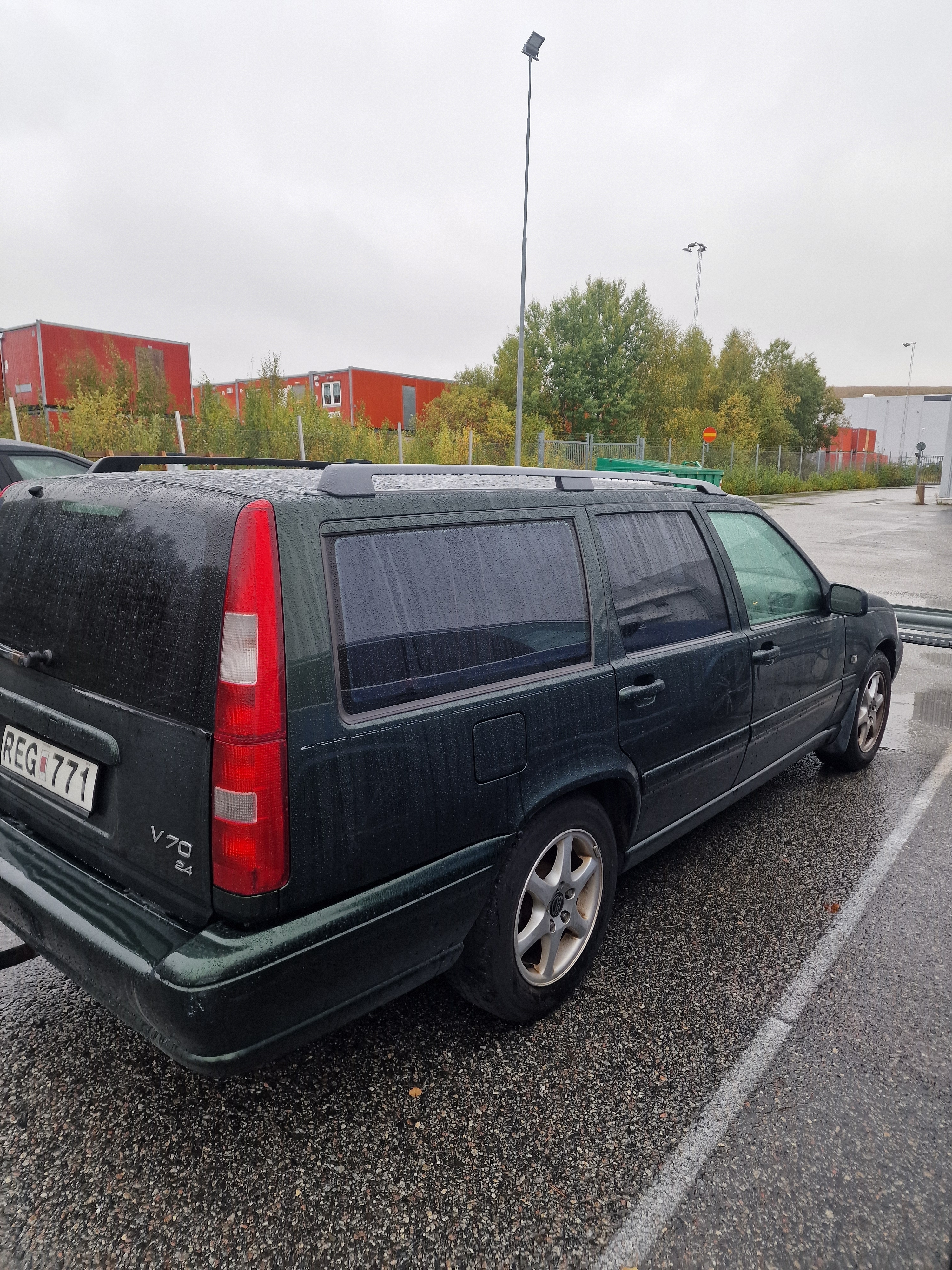Volvo V70 2000, kuva 3/5