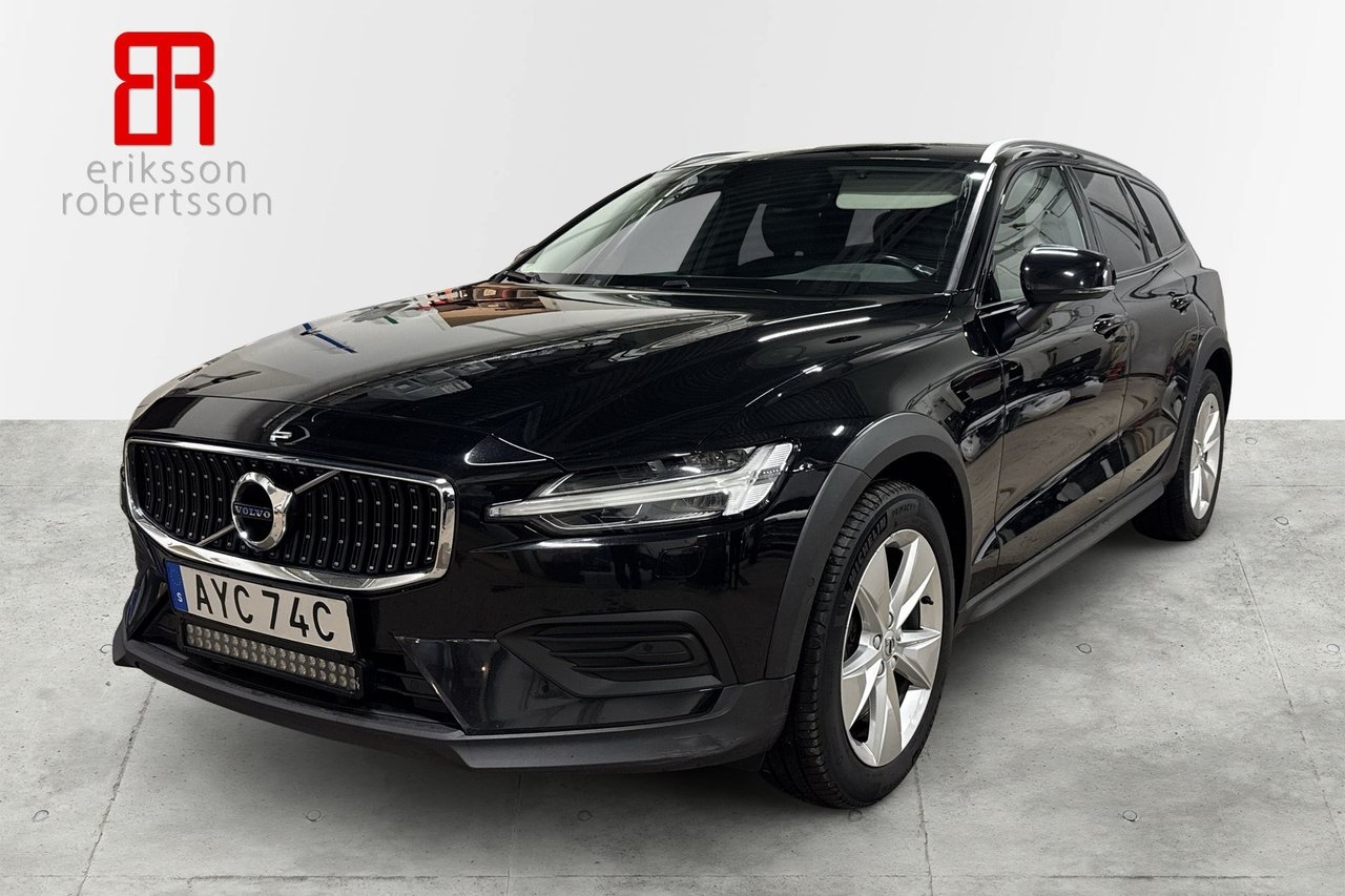 Volvo V60 Cross Country B4