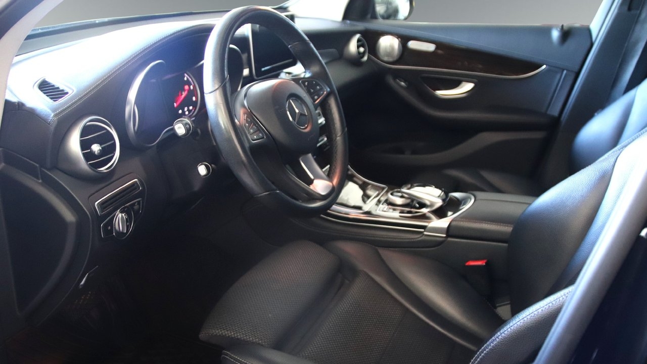 Mercedes-Benz GLC 2018, bild 2/10