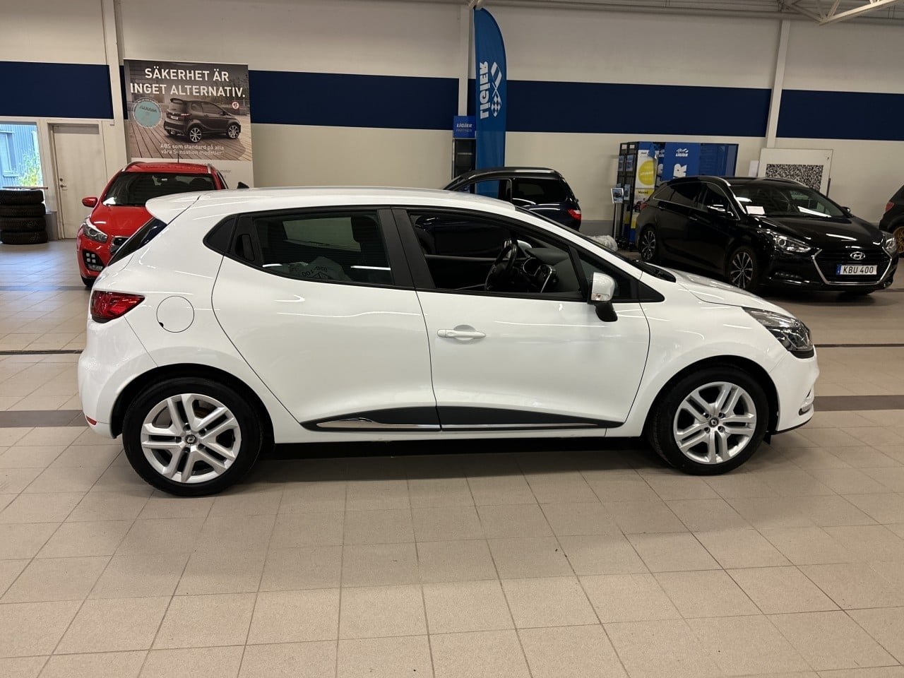 Renault Clio TCe 90 Zen 2020, bild 6/10