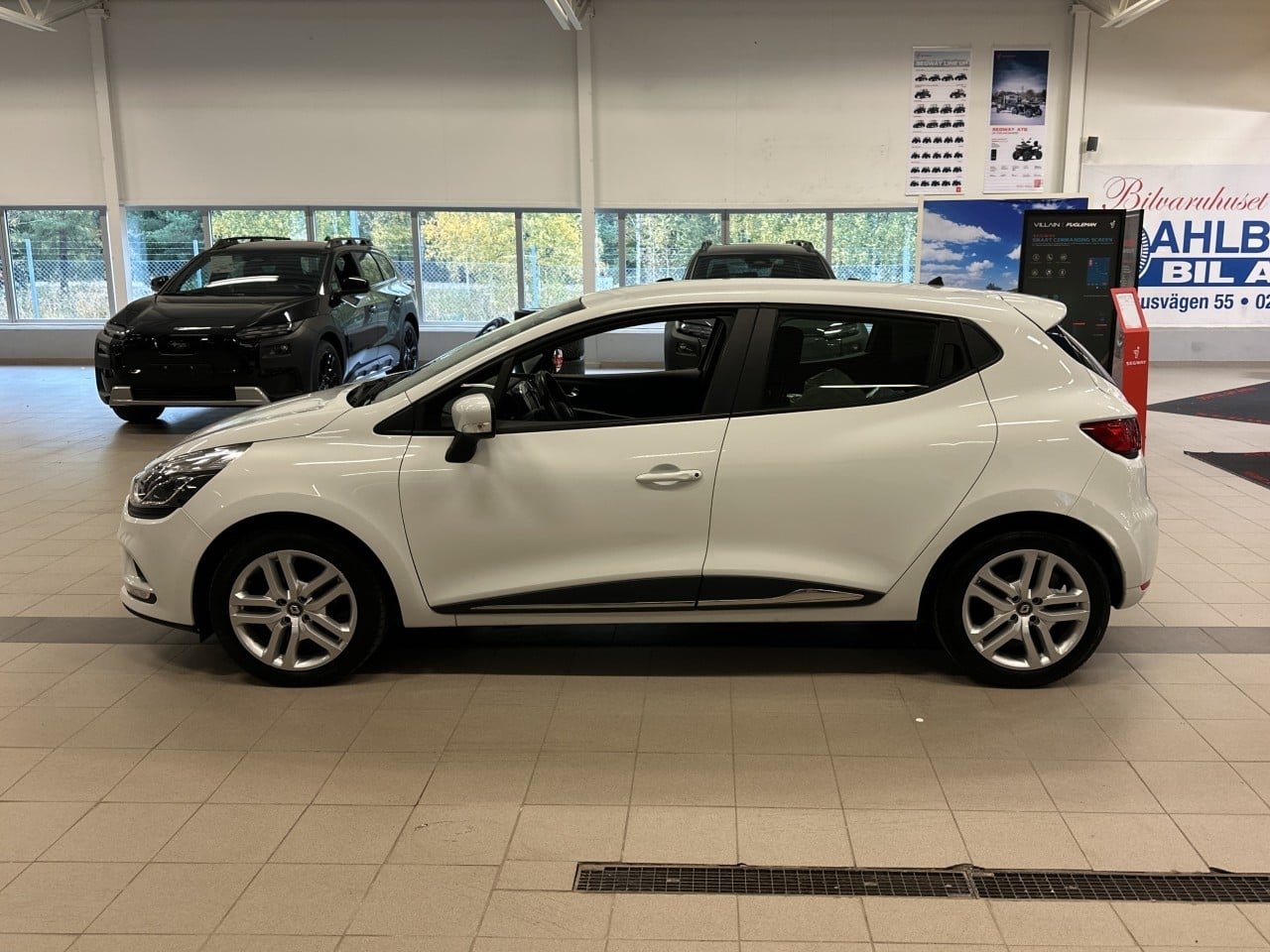 Renault Clio TCe 90 Zen 2020, bild 2/10