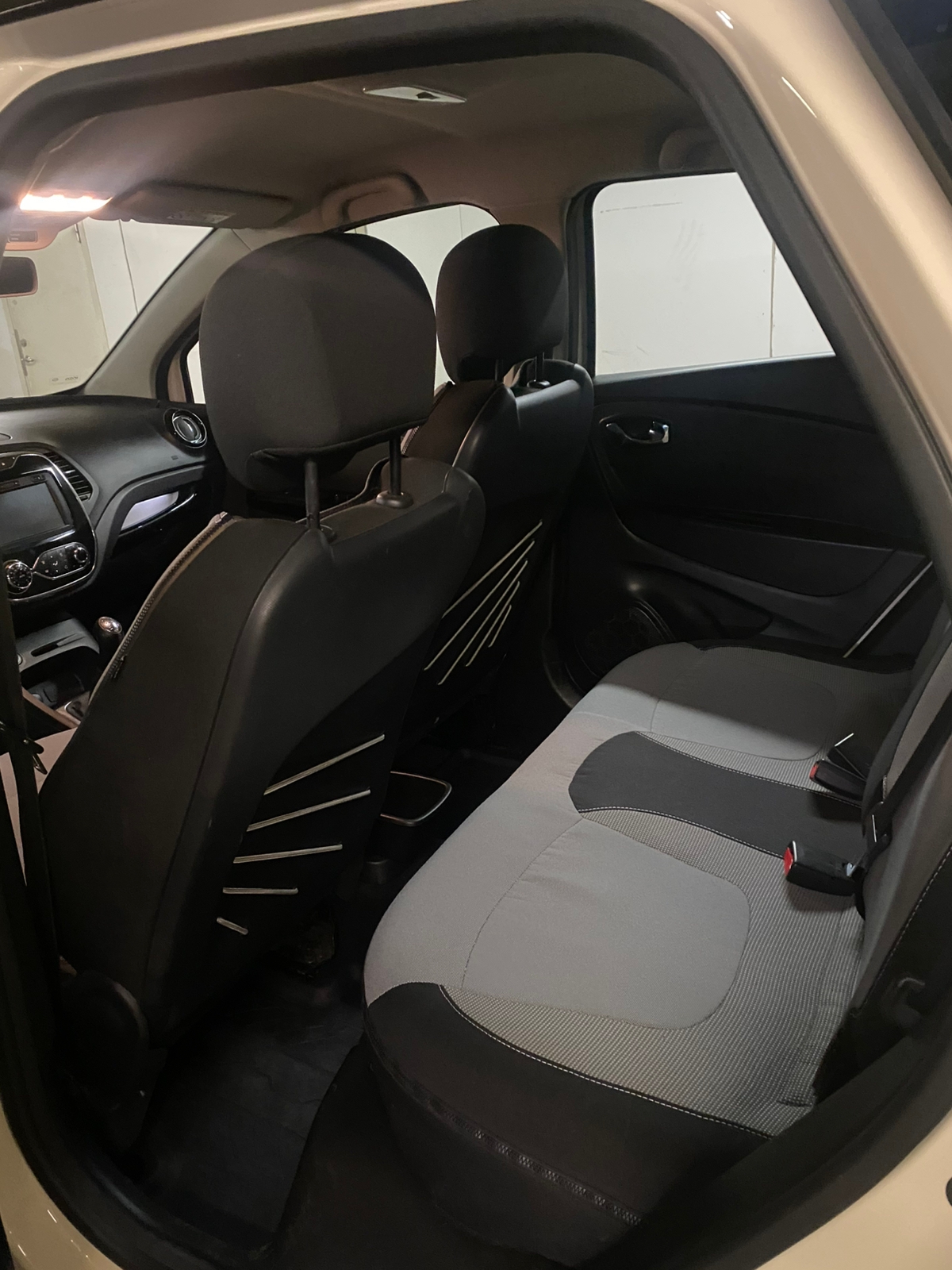 Renault Captur 0.9 TCe Manuell 2014, bild 6/8
