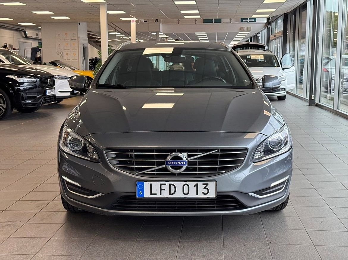 Volvo V60 D4 Summum 2016, bild 6/10