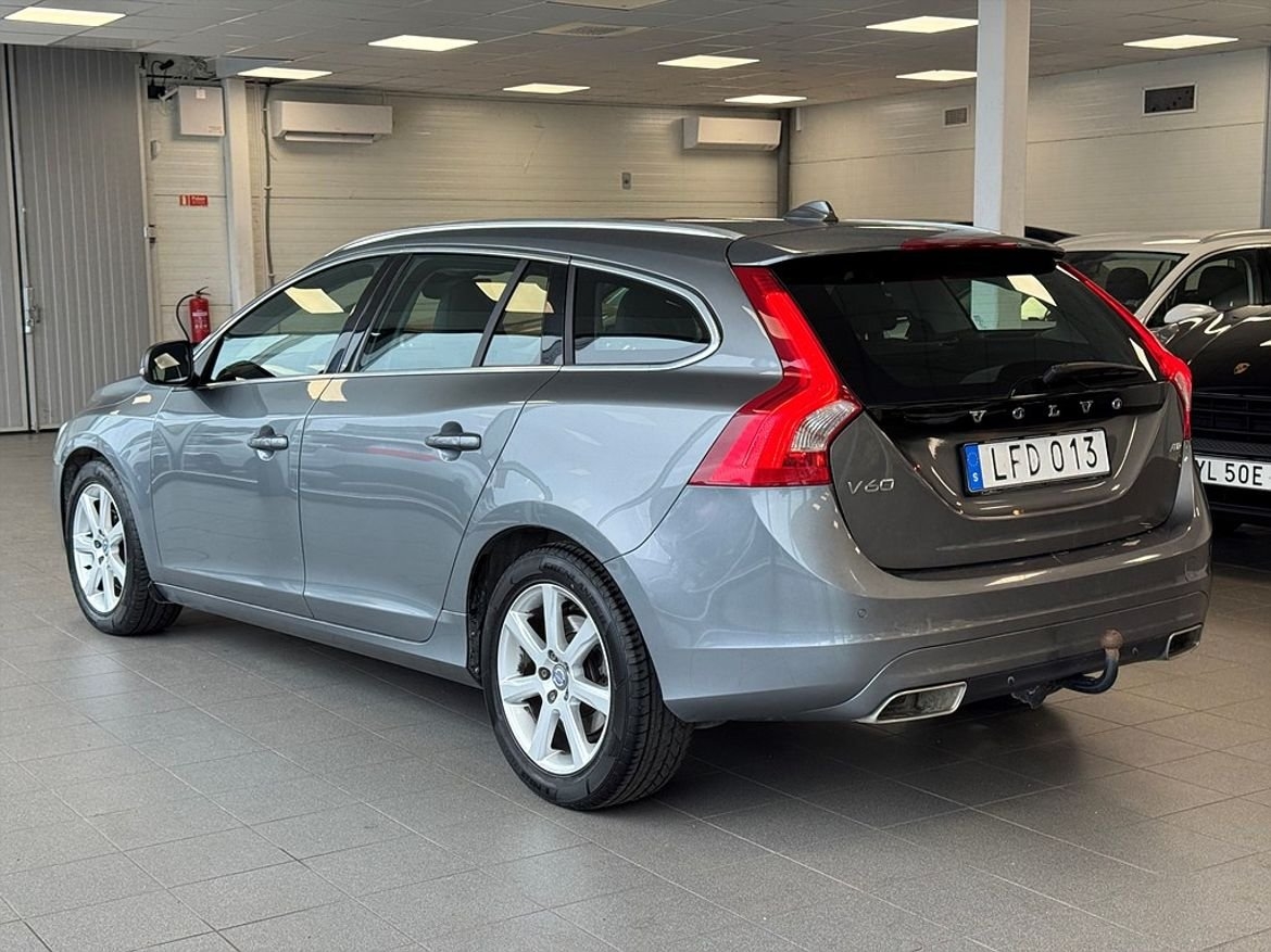 Volvo V60 D4 Summum 2016, bild 5/10