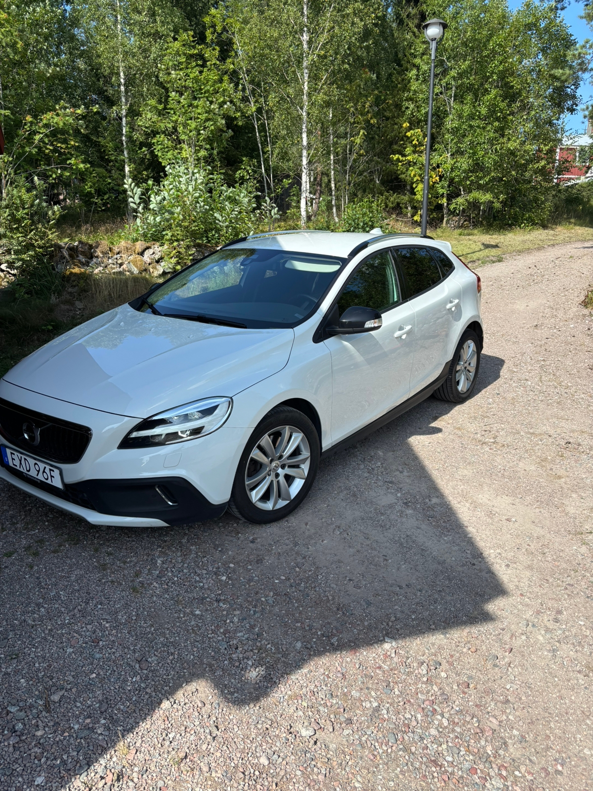 Volvo V40 Cross Country D3 2019, bild 2/4