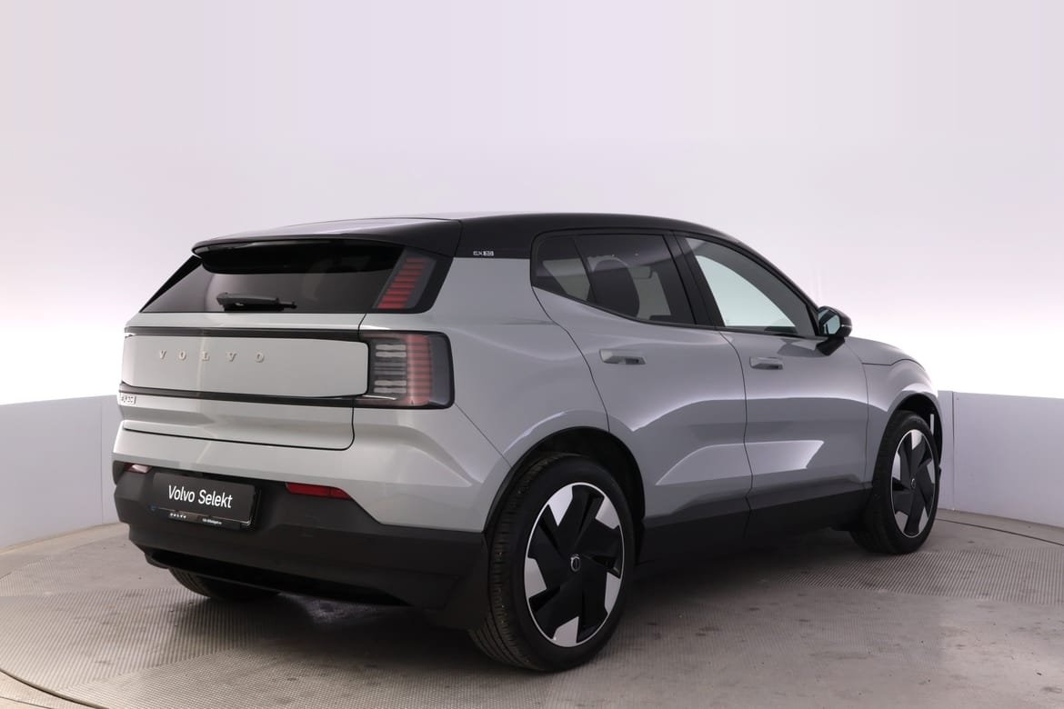 Volvo EX30 Extended Range Plus 2025, bild 4/10