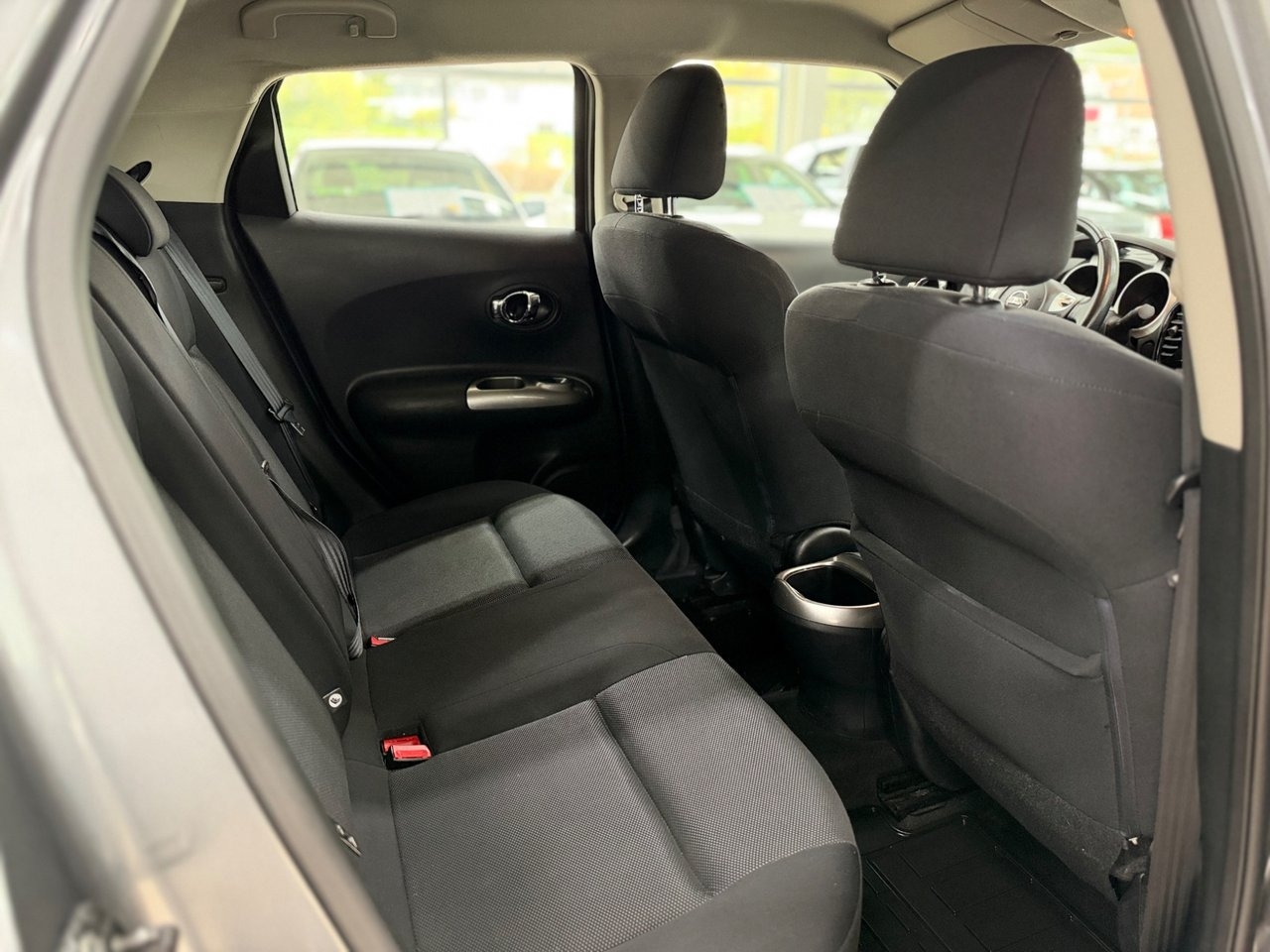Nissan Juke 1.6 2014, bild 9/10
