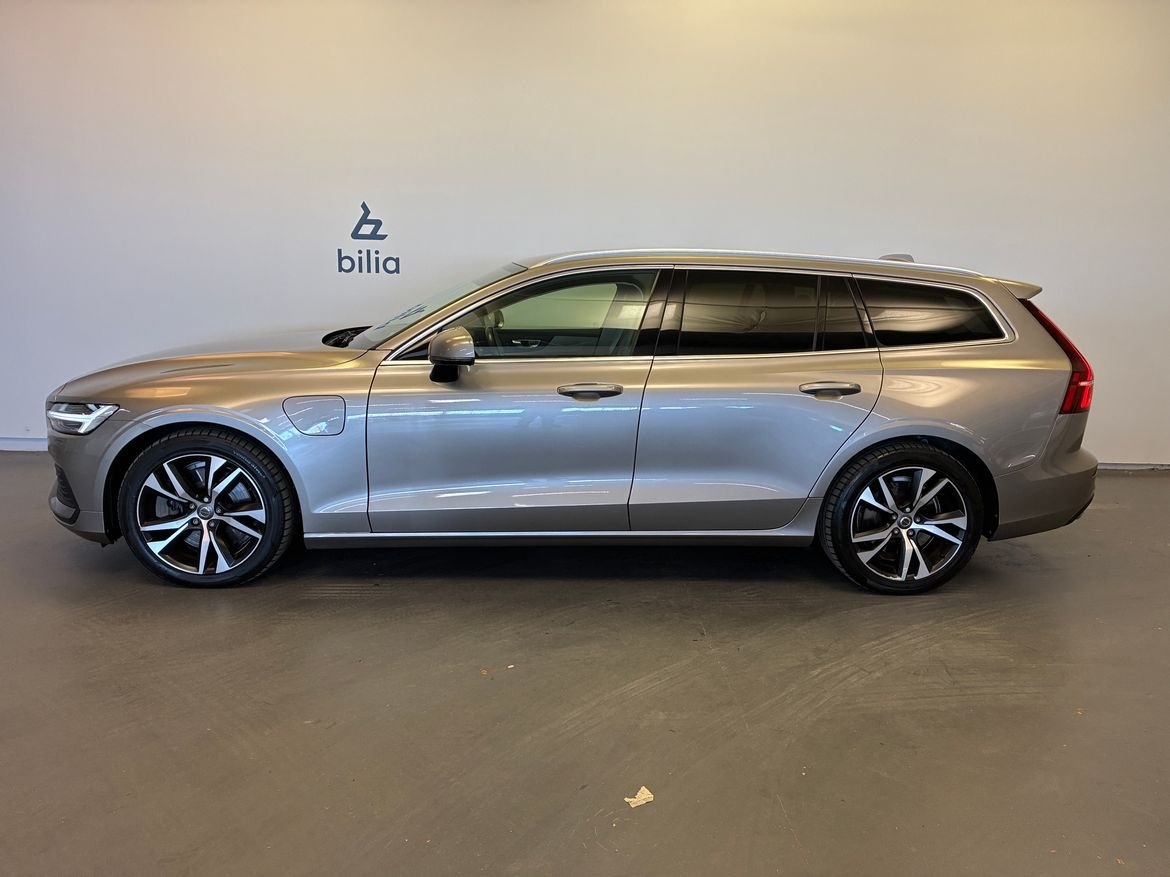 Volvo V60 T8 Momentum Advanced 2020, bild 3/10