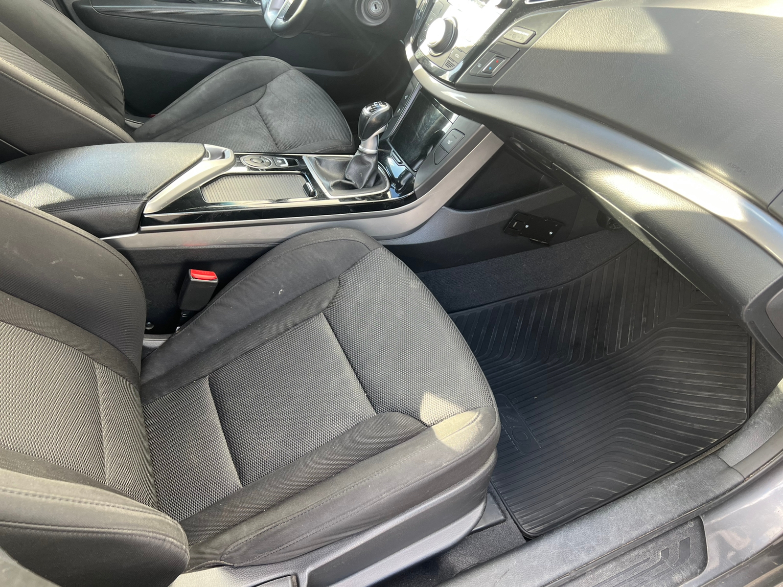 Hyundai i40 1.7 CRDi 2013, photo 3/5