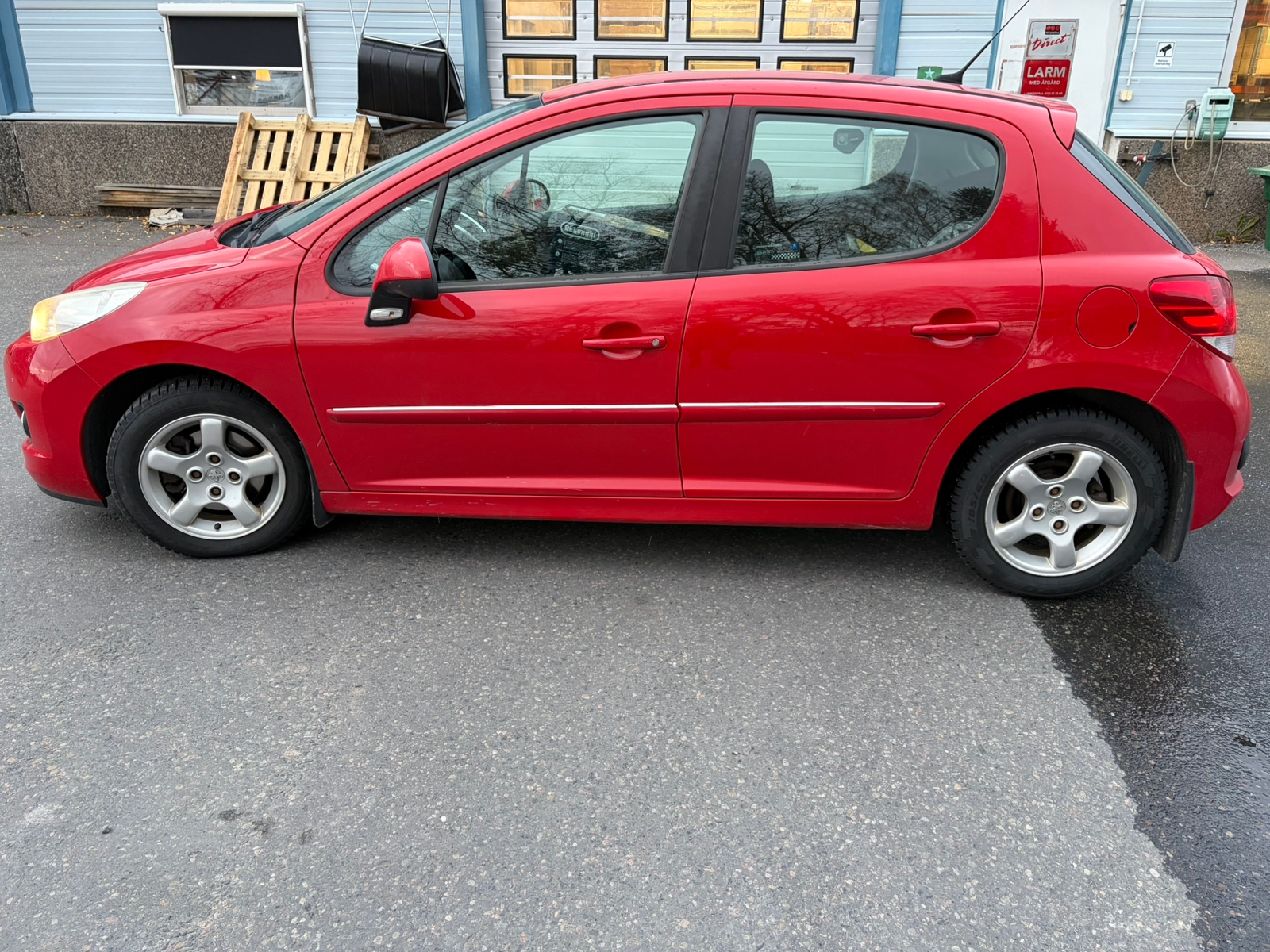 Peugeot 207 HDi FAP 110 2010, photo 3/6