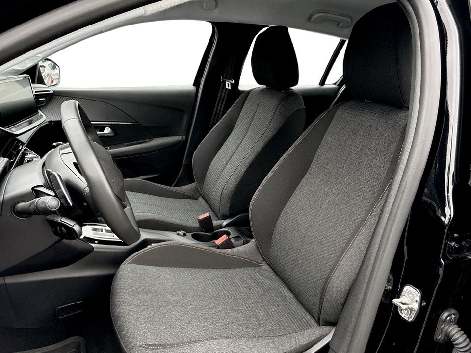 Peugeot 208 1.2 Hybrid 100 Style 2025, bild 4/10