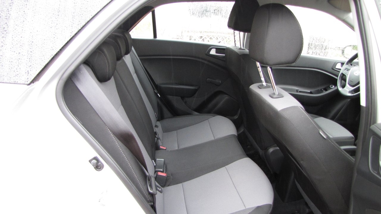 Hyundai i20 1.2 Comfort 2017, bild 7/8