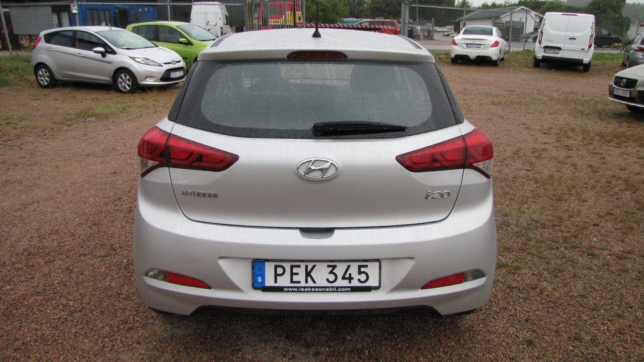 Hyundai i20 1.2 Comfort 2017, bild 3/8