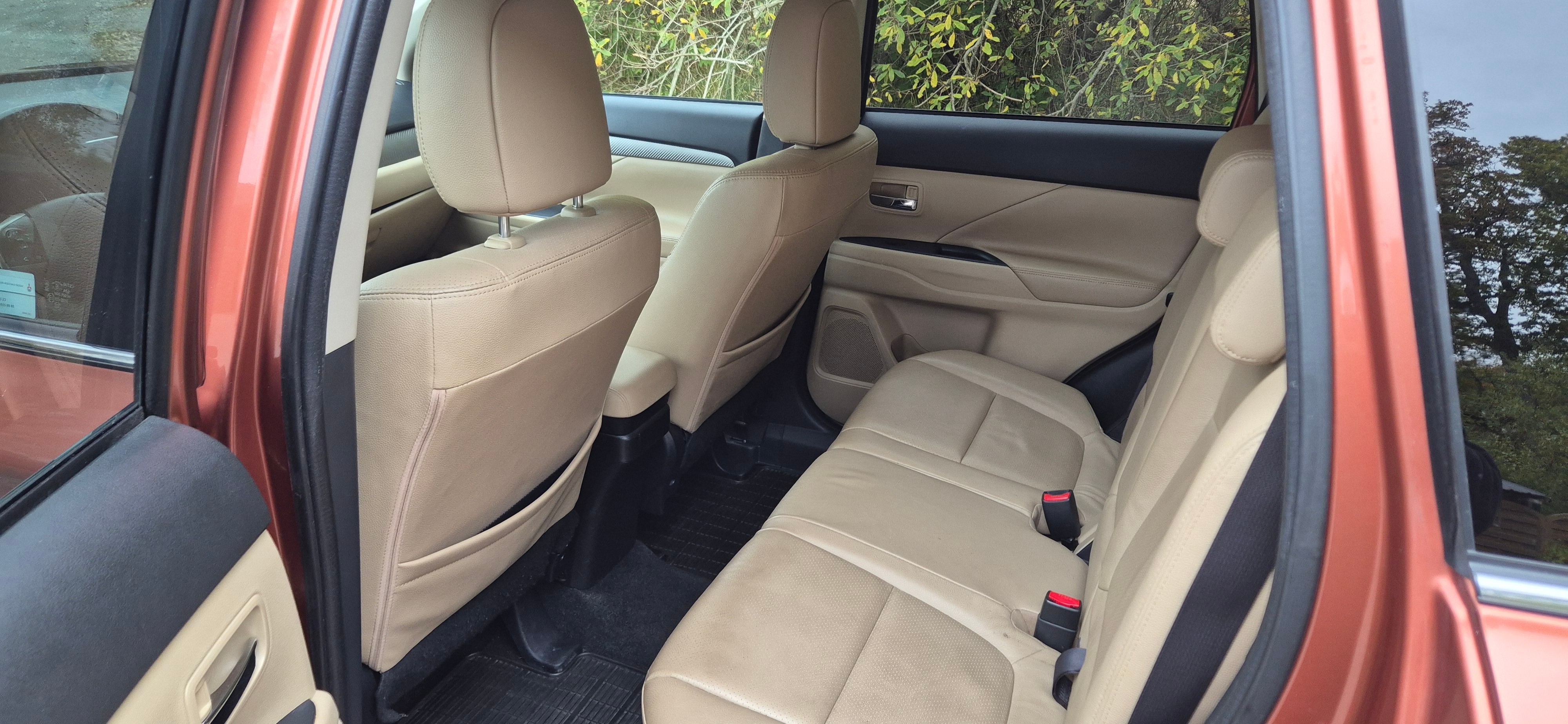 Mitsubishi Outlander 2.2 DI-D 2013, bild 7/10