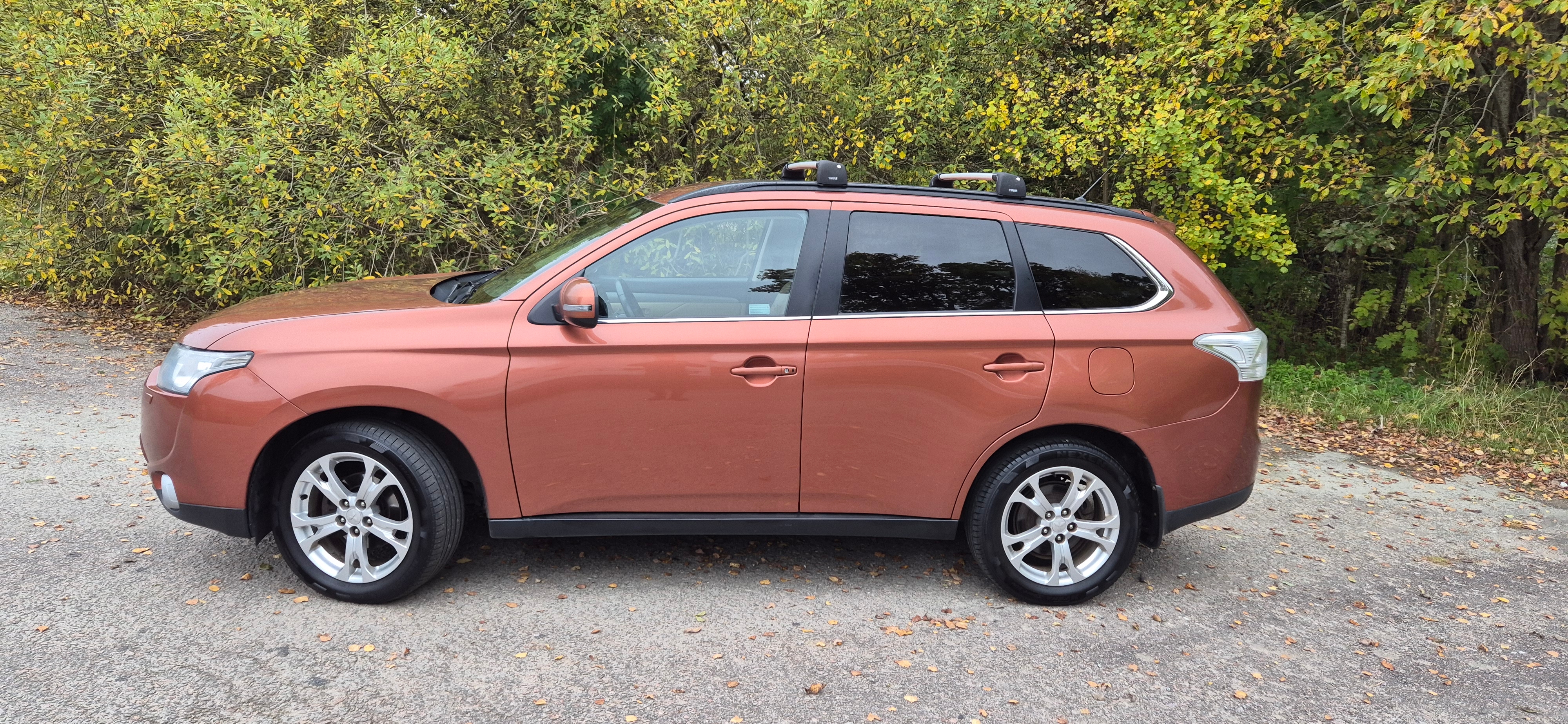 Mitsubishi Outlander 2.2 DI-D 2013, bild 2/10