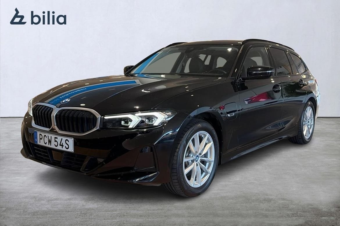 BMW 330e