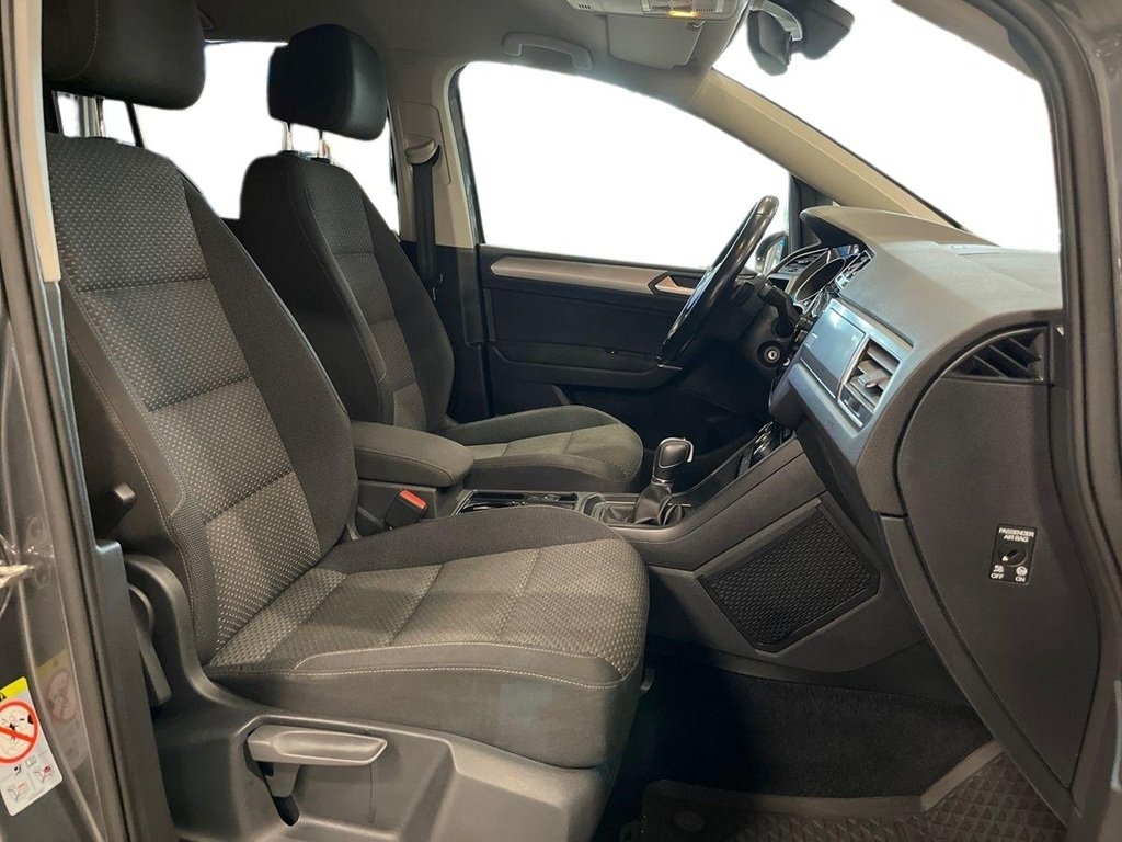 Volkswagen Touran 1.4 TSI R-Line 2018, photo 7/10