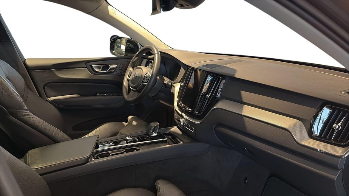 Volvo XC60 T6 Plus Dark Nordic 2025, bild 5/10