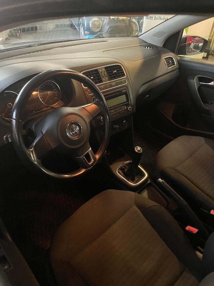 Volkswagen Polo 2010, bild 6/6