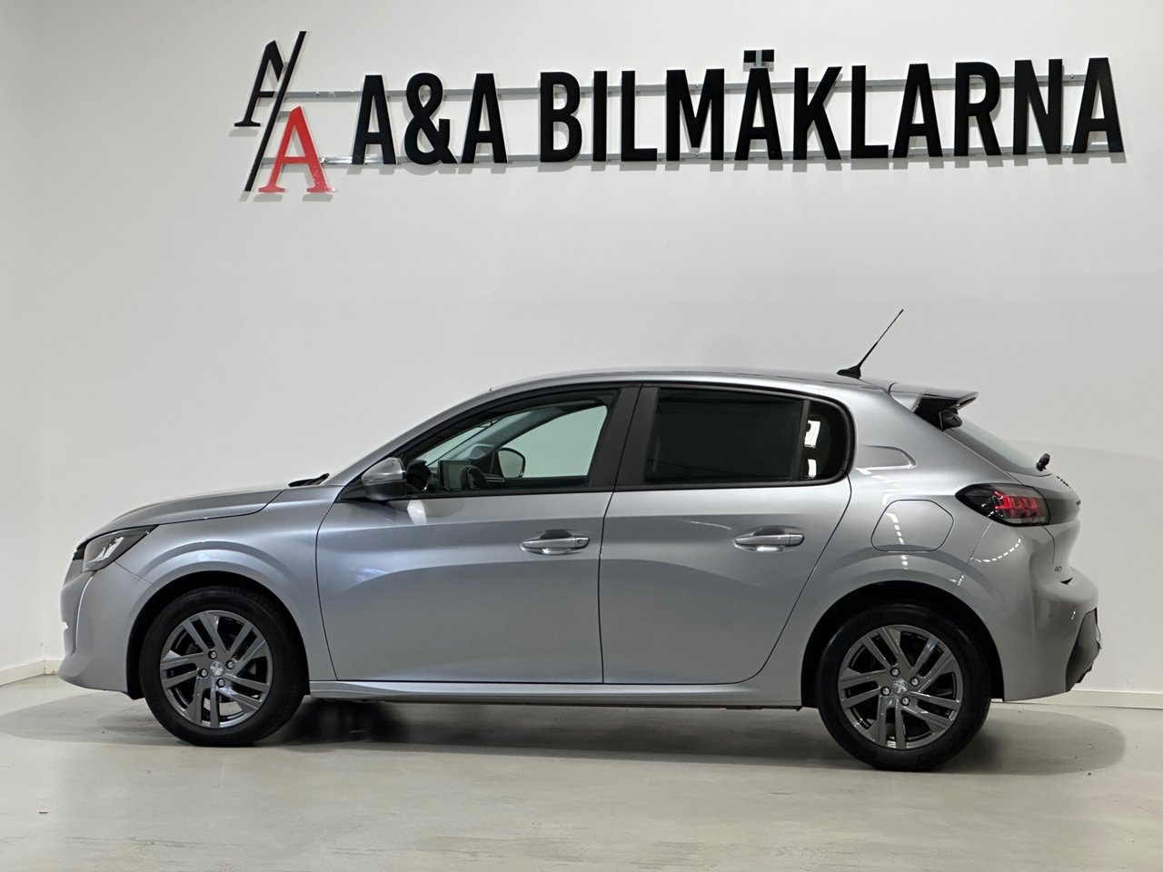 Peugeot 208 1.2 PureTech 75 Active Pack 2021, bild 7/10