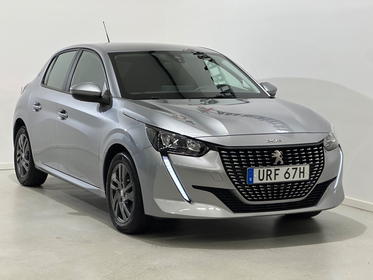 Peugeot 208 1.2 PureTech 75 Active Pack 2021, bild 2/10