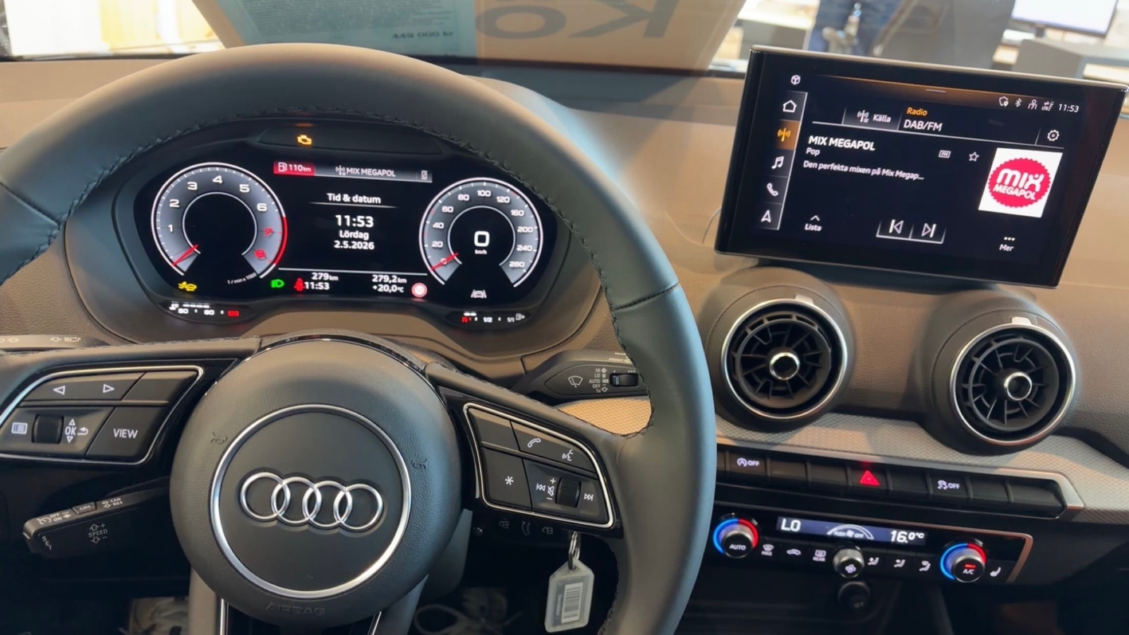 Audi Q2 30 TFSI 2025, photo 2/5