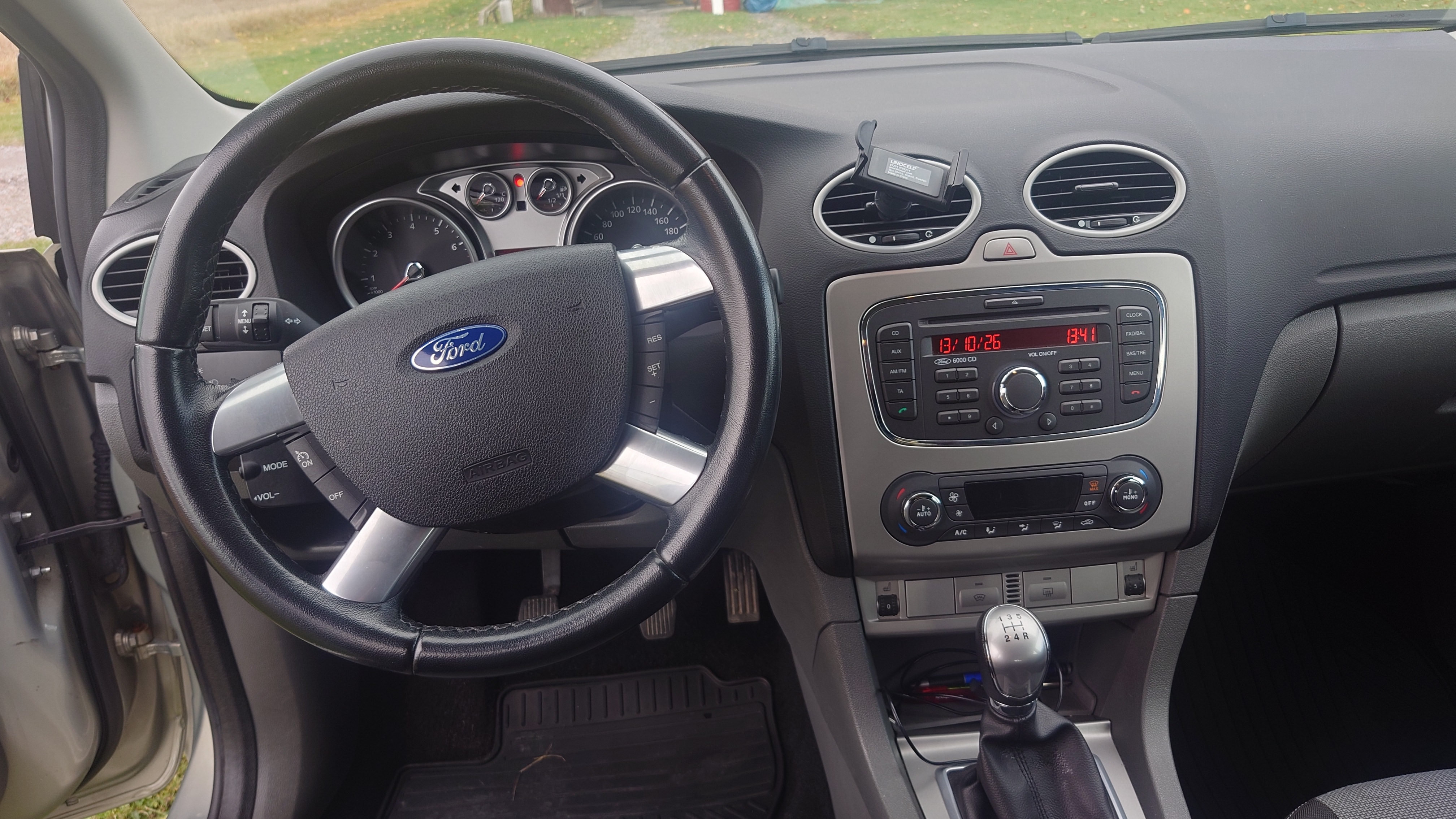 Ford Focus 2011, bild 7/10