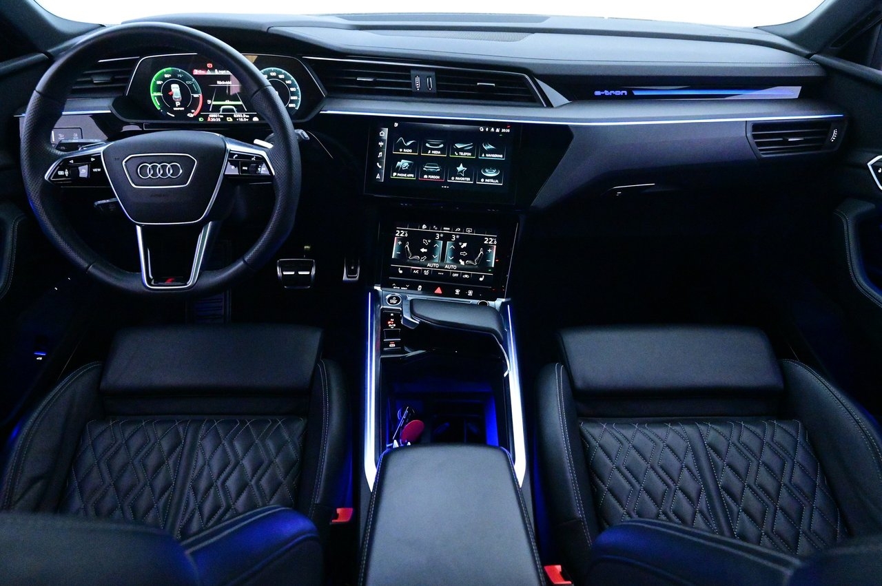 Audi e-tron 55 S line Sport 2024, bild 6/10