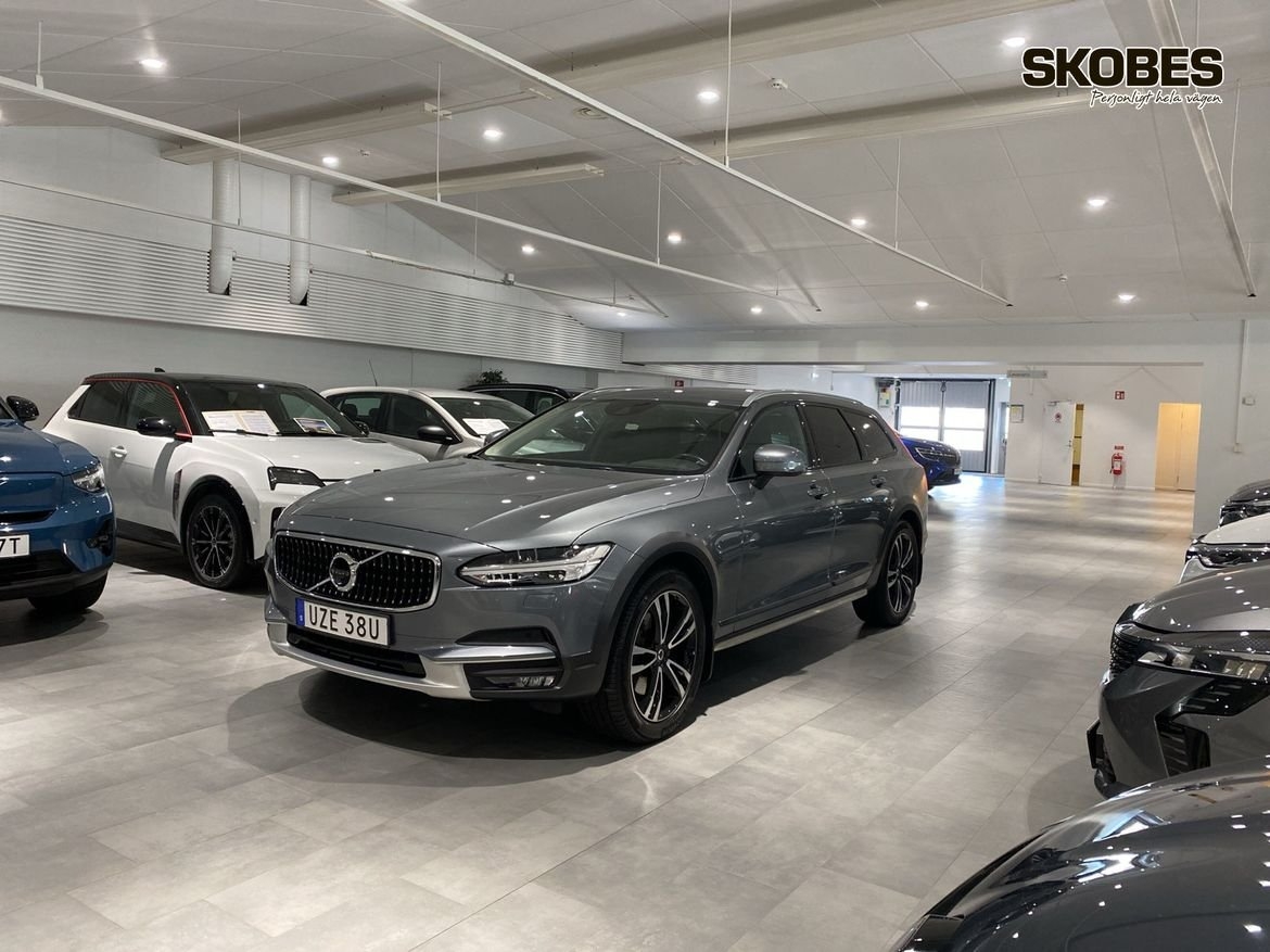 Volvo V90 Cross Country D4 Advanced 2019, bild 3/10