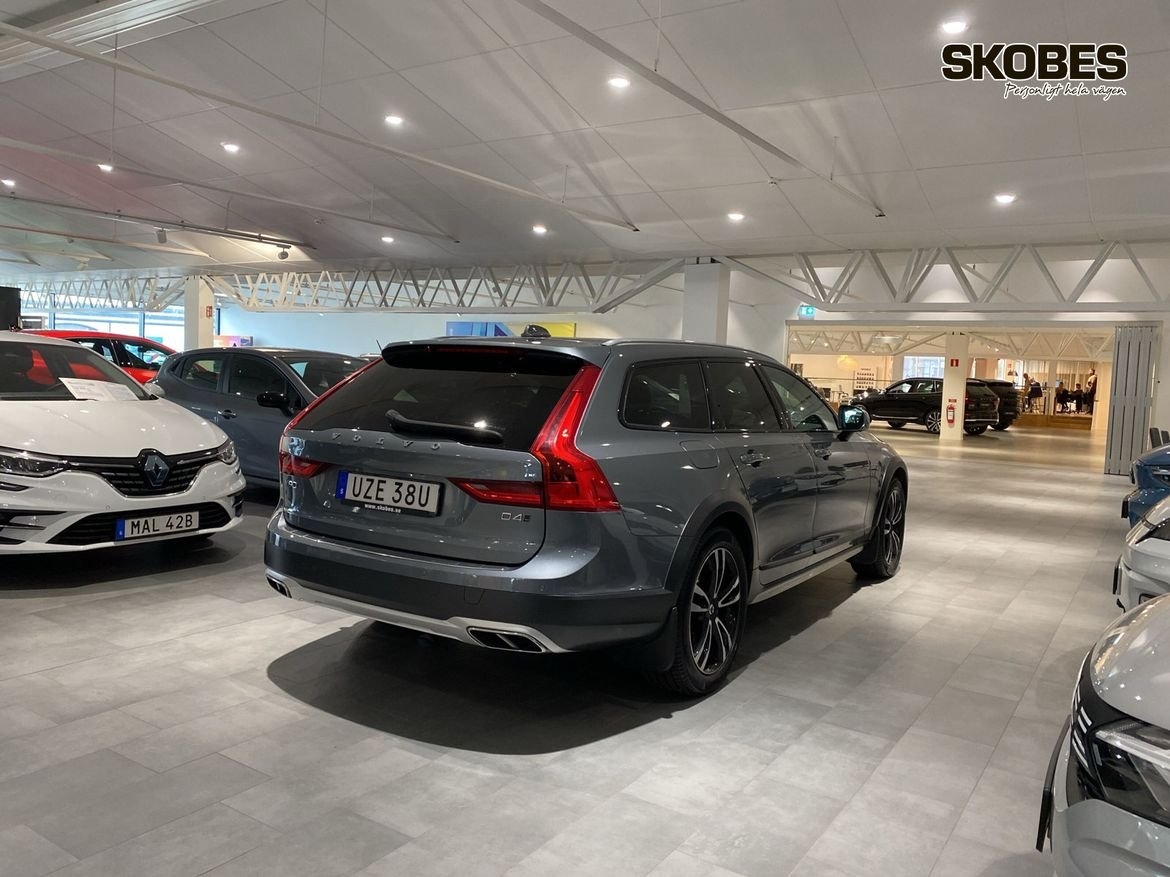 Volvo V90 Cross Country D4 Advanced 2019, bild 6/10