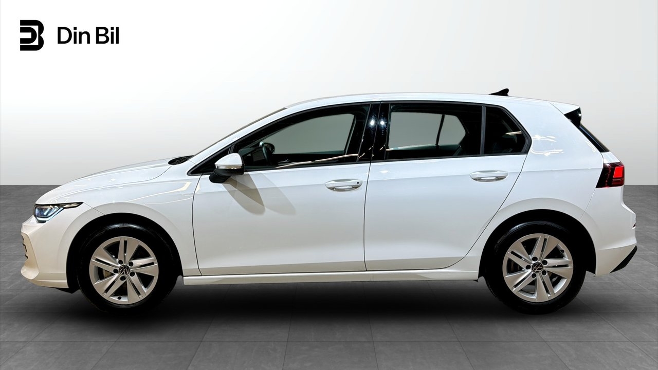 Volkswagen Golf 1.5 eTSI Life 2026, kuva 2/10