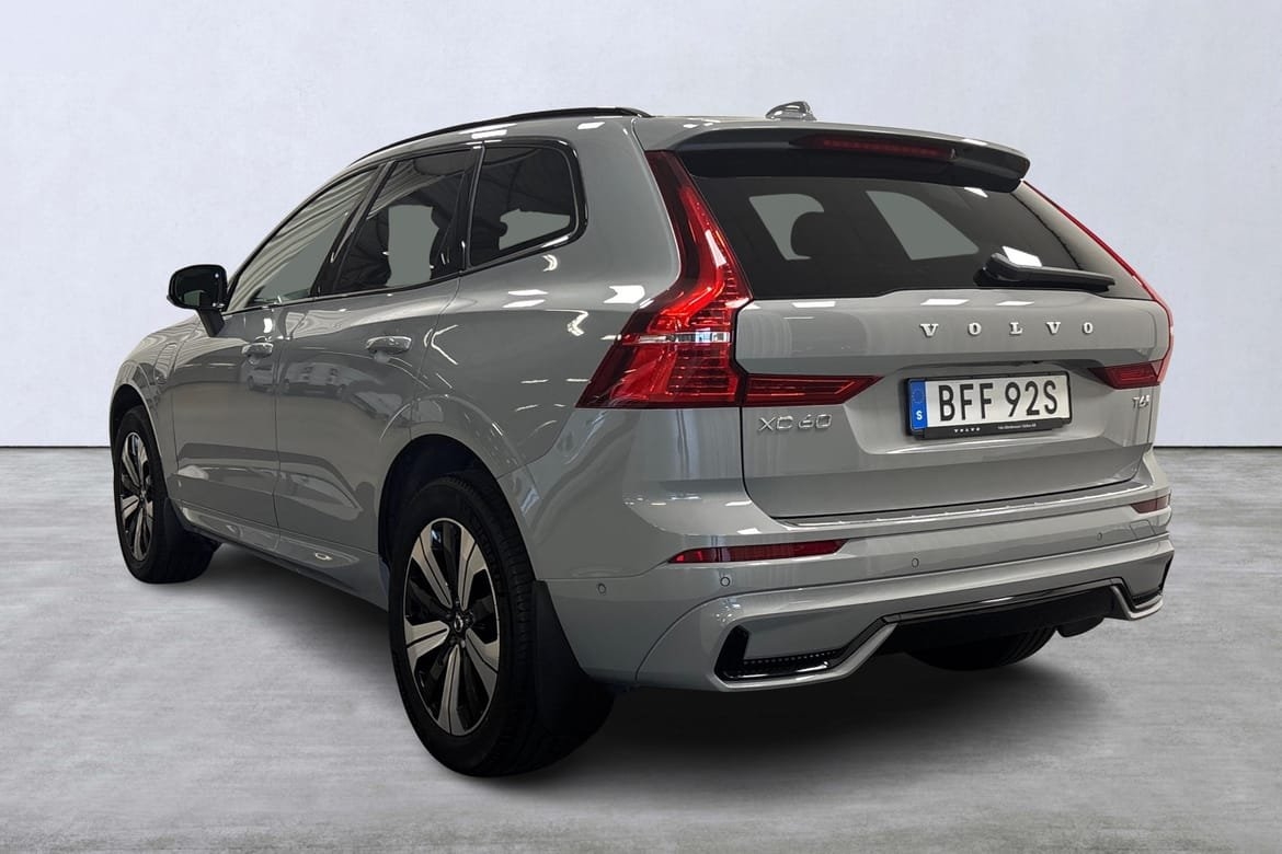 Volvo XC60 T6 Plus Dark Nordic 2025, bild 4/10