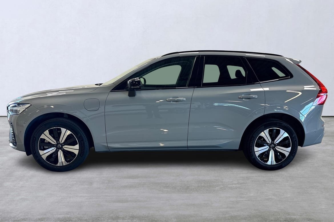 Volvo XC60 T6 Plus Dark 2025, bild 2/10