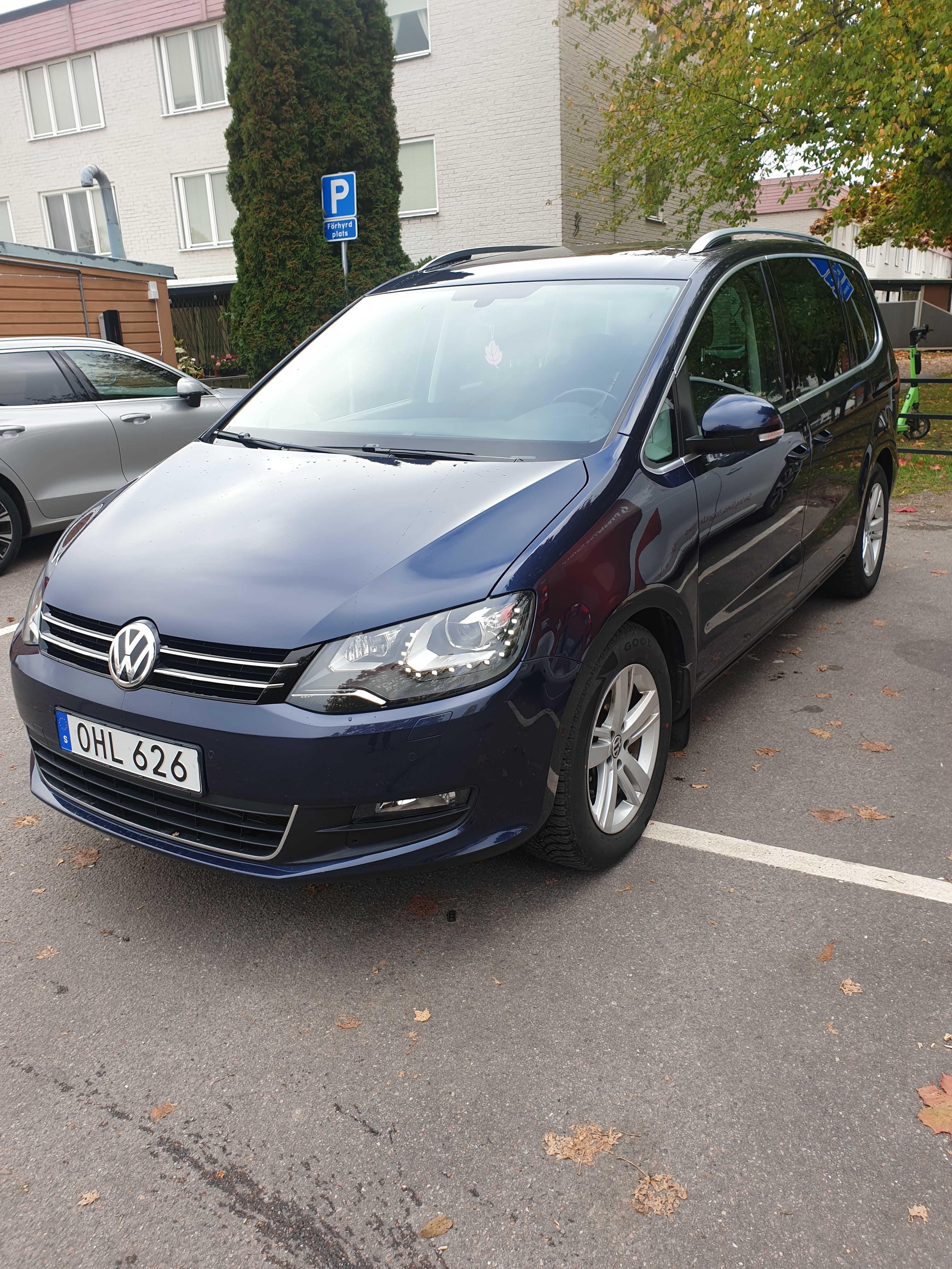 Volkswagen Sharan 2017, bild 5/9