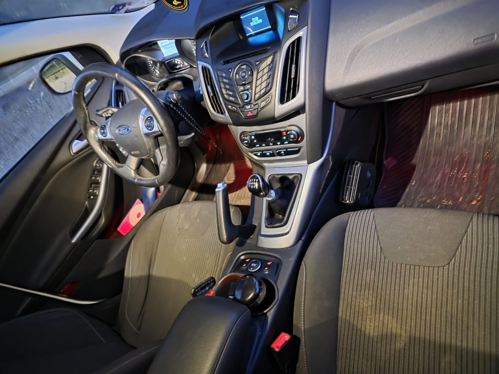 Ford Focus 1.0 EcoBoost 2015, bild 6/10