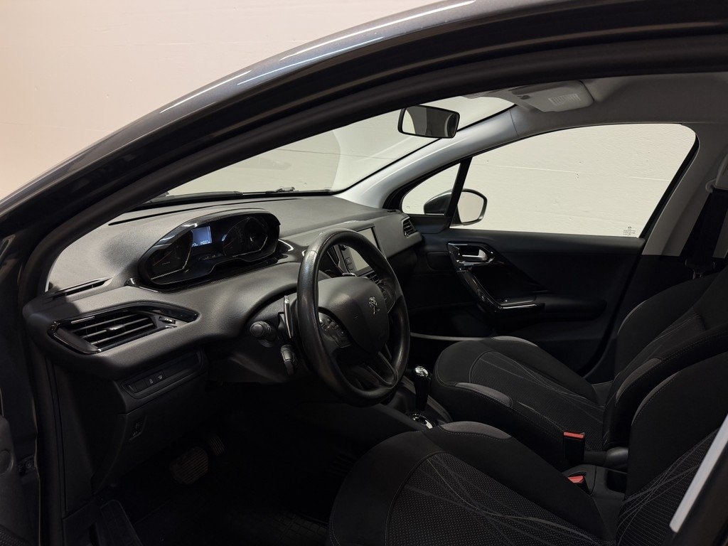 Peugeot 208 1.4 e-HDi 68 2014, kuva 6/10