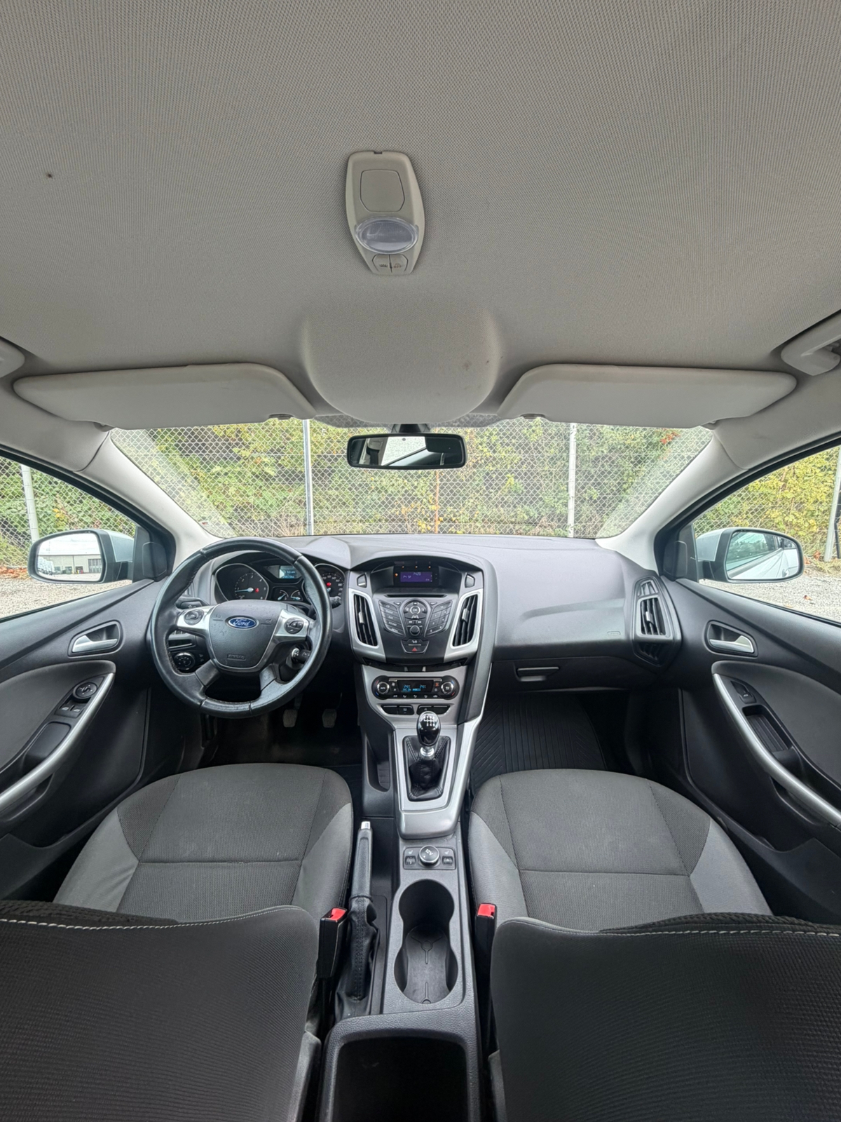 Ford Focus Kombi 1.6 TDCi Manuell 2012, bild 5/10