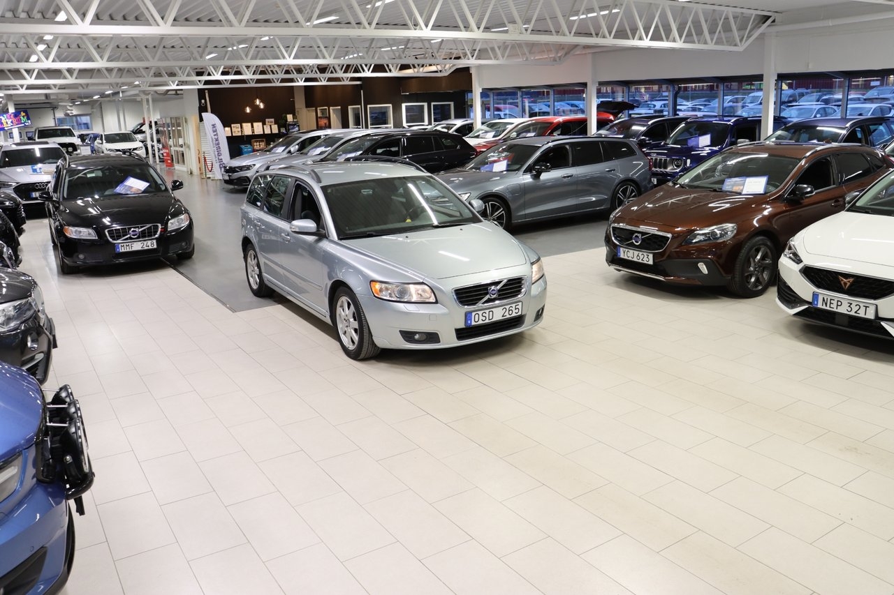 Volvo V50 2.4 Momentum 2008, bild 3/10