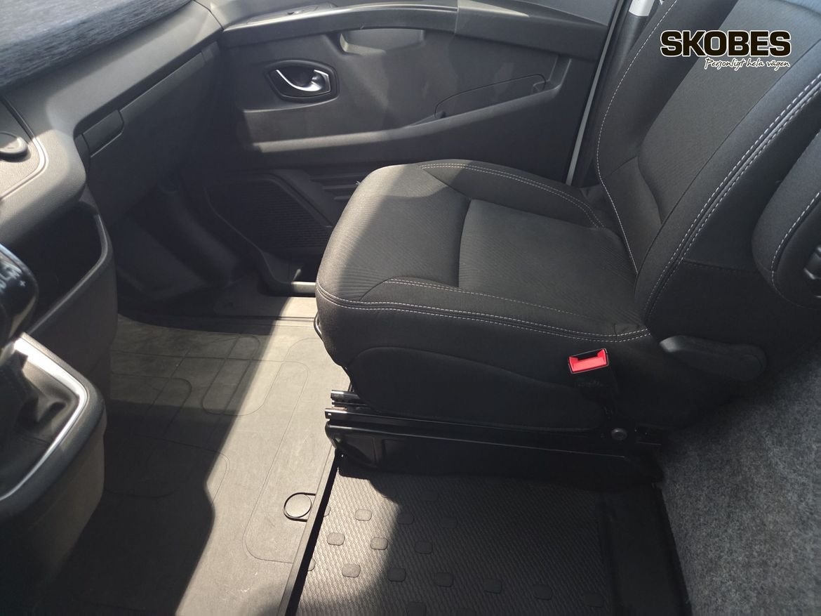Renault Trafic Blue dCi 170 2023, kuva 19/20