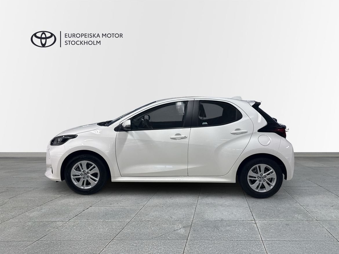 Toyota Yaris 1.5 Hybrid 116 Active 2023, bild 4/10