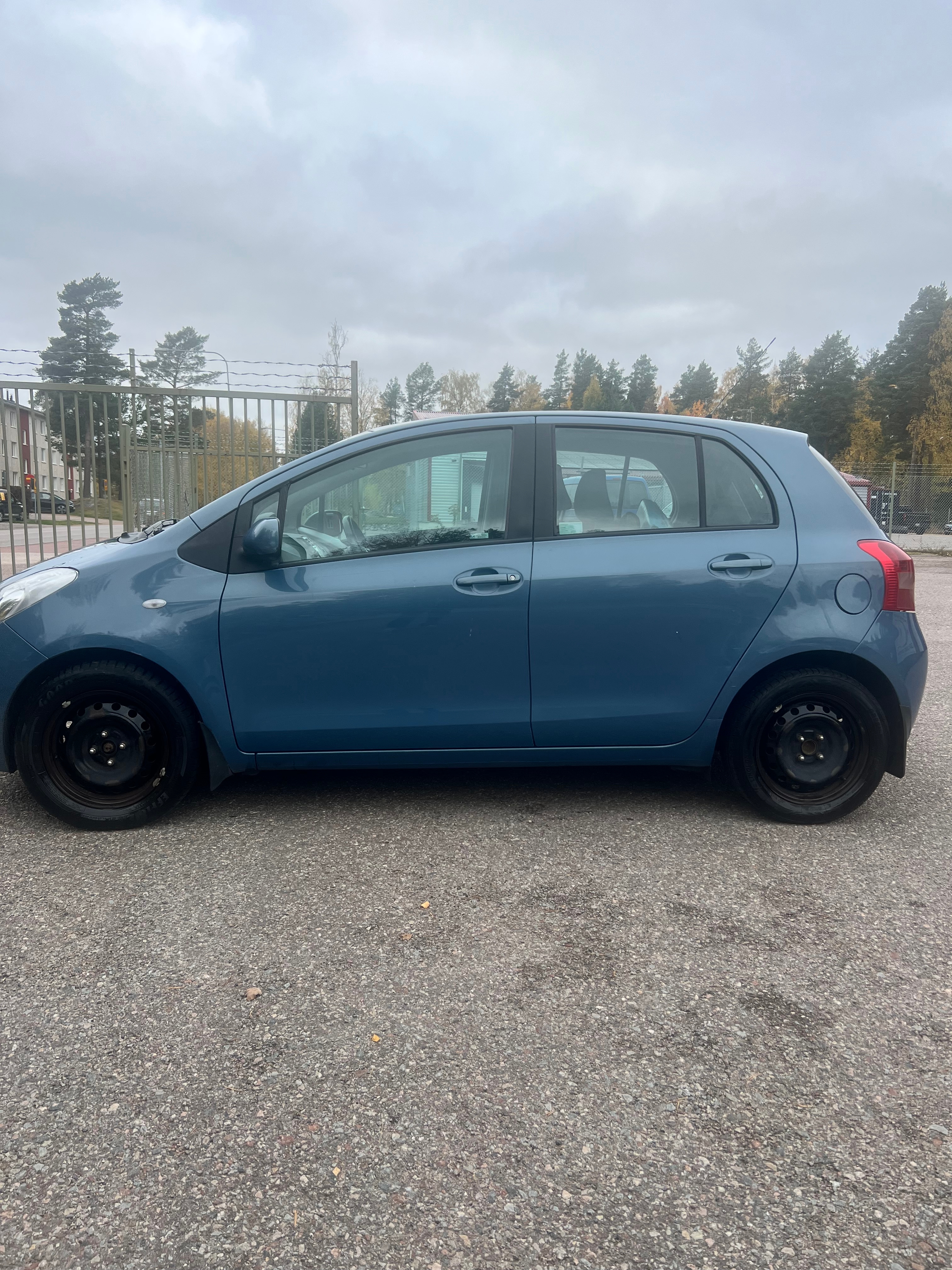 Toyota Yaris 1.3 2006, bild 3/8