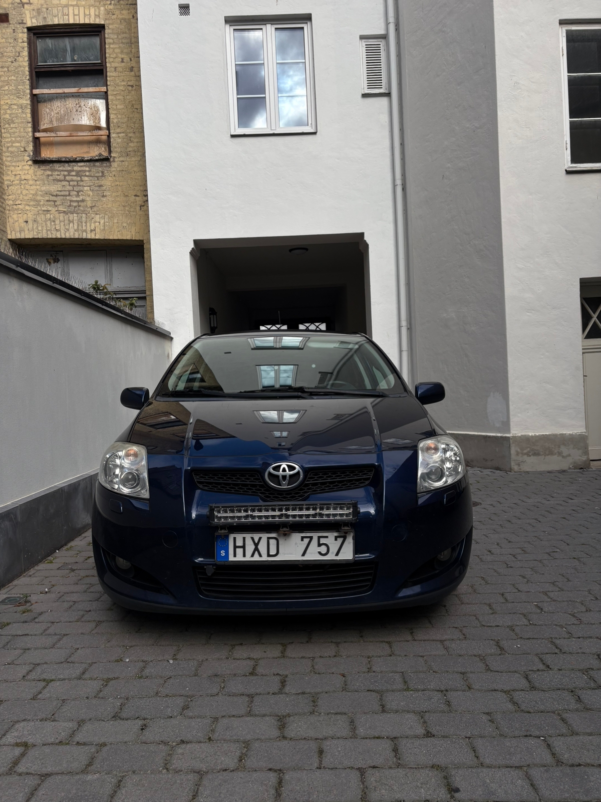 Toyota Auris 2.0 D-4D 2008, bild 2/9